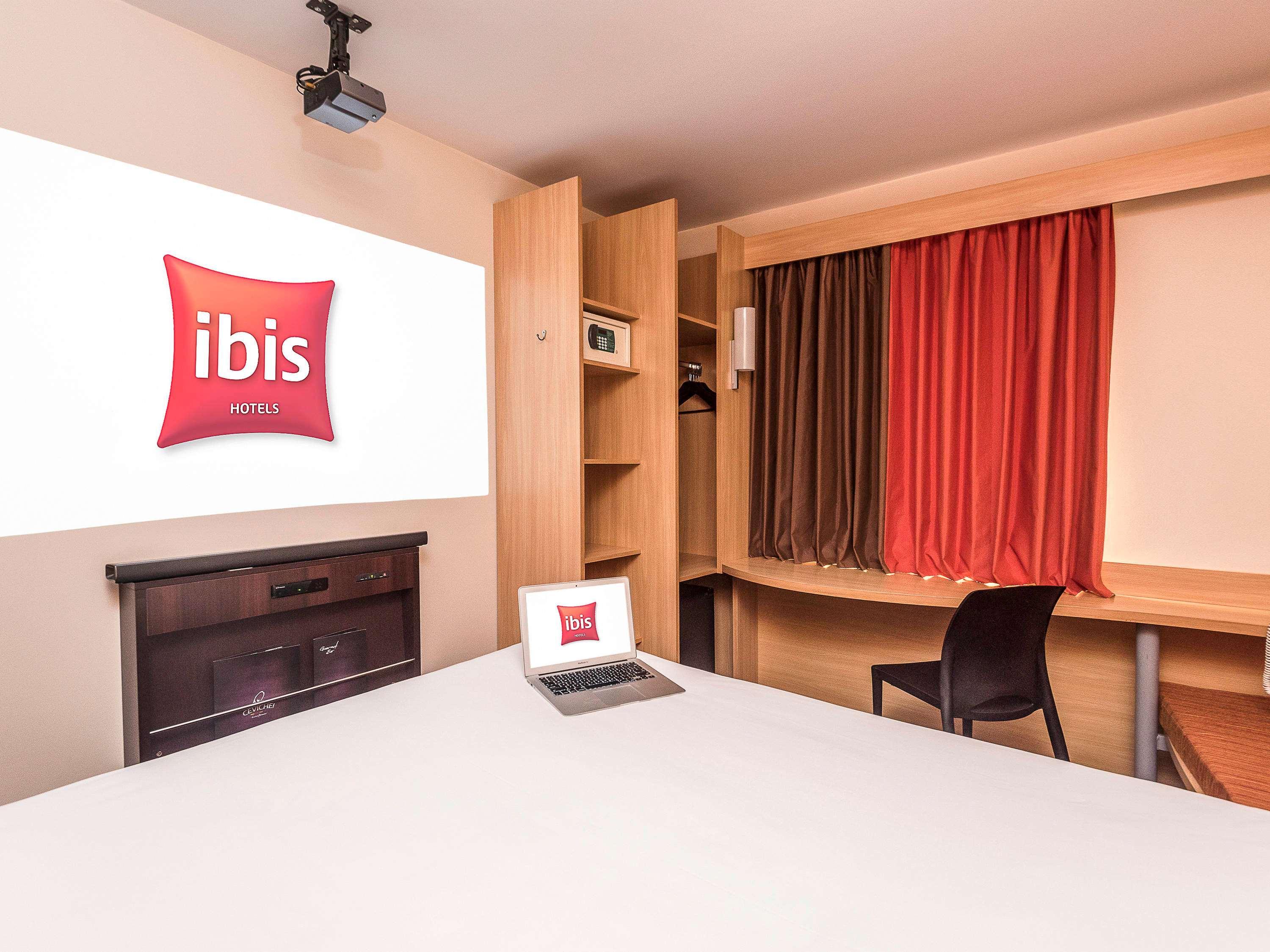 Ibis Santiago Las Condes エクステリア 写真
