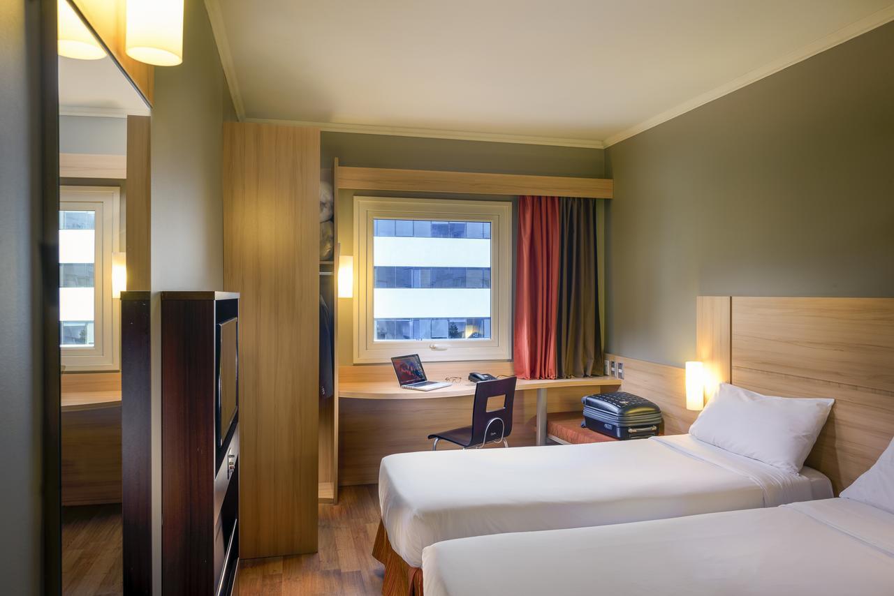 Ibis Santiago Las Condes エクステリア 写真